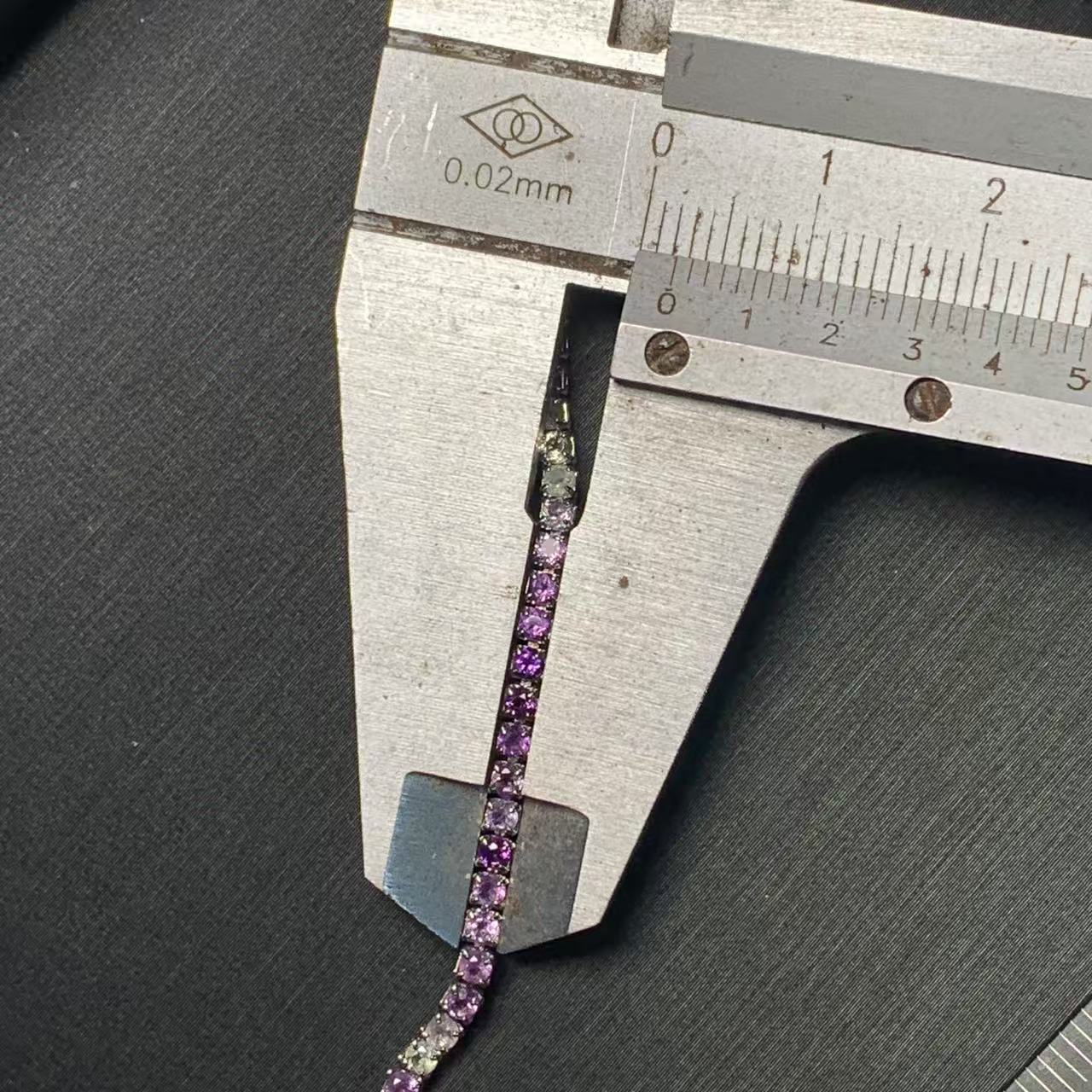 HEYYA STONE Natural Amethyst C - Gemstone Bracelet Healing recension och pris