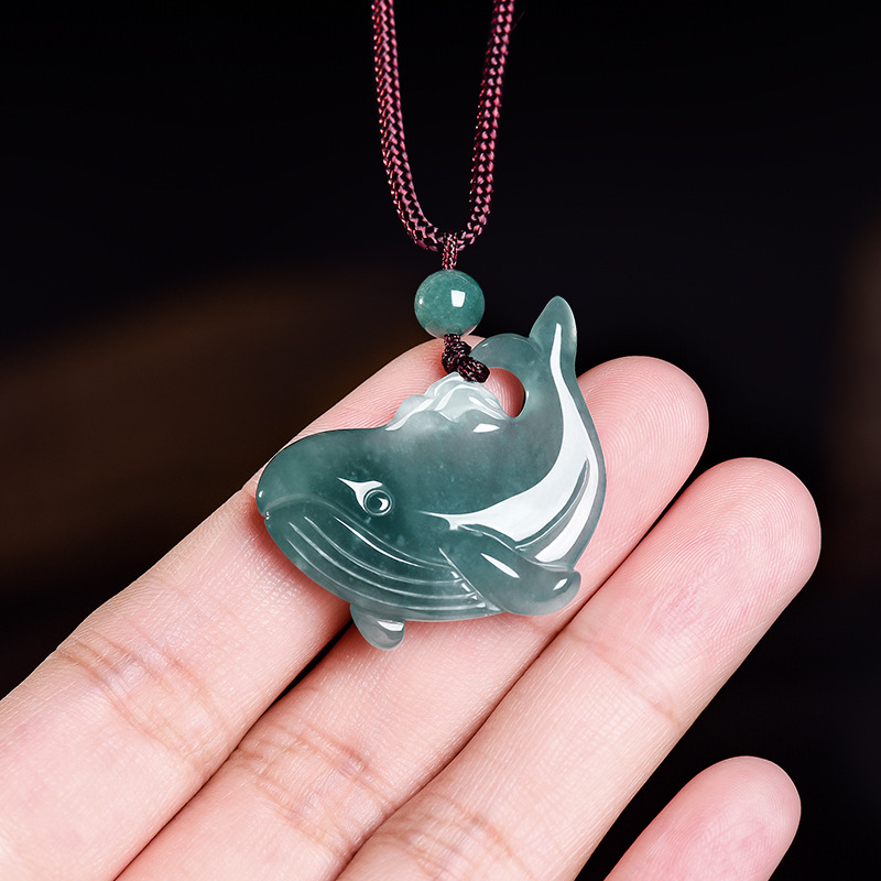 Natural Burmese Jadeite Whale  - Jewelry & Watches Vitopoulos recension och pris