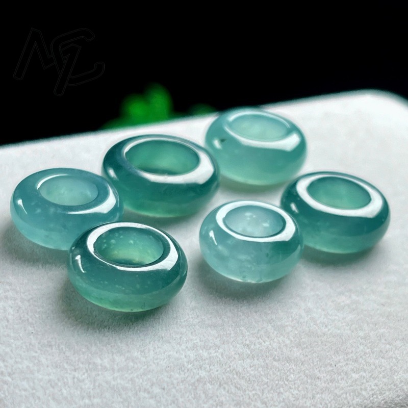 Natural Emerald Blue Water Luc - Jewelry & Watches Vitopoulos recension och pris